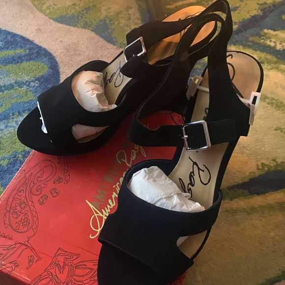 American Rag Rochelle - Picture 2 of 6